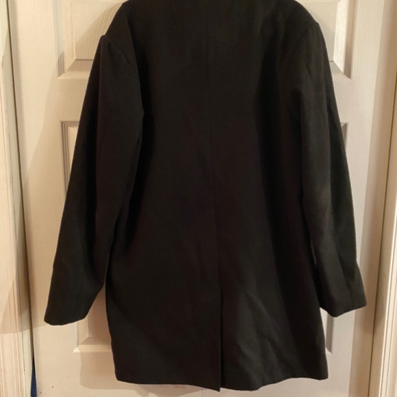 Double Breasted Black Trench Coat For Men - Picture 4 of 5